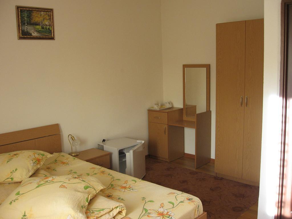 Pensiunea Pomi -Oesti Hotel Albestii Paminteni Room photo